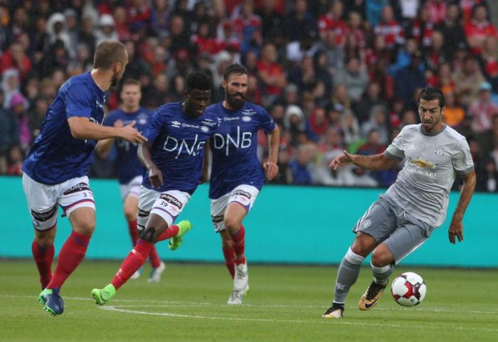 Manchester United s’impose 3-0 en amical face à Valerenga, Henrikh Mkhitaryan auteur d’une passe décisive