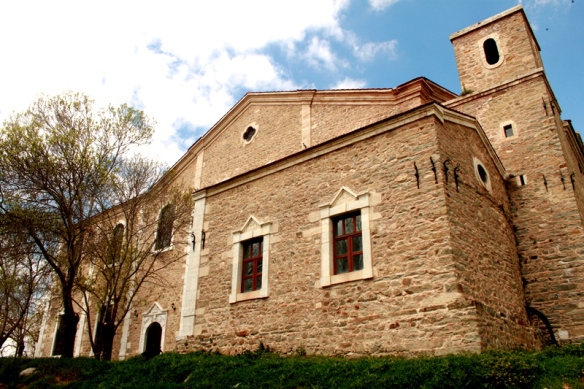 L’église arménienne Sourp Kévork de Tchanakhtchi dans la région de Bingöl, cible des chasseurs de « l’or des Arméniens »