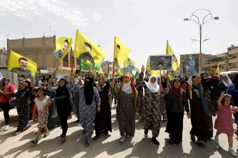 Des centaines de Kurdes syriens manifestent contre la présence turque à Afrine