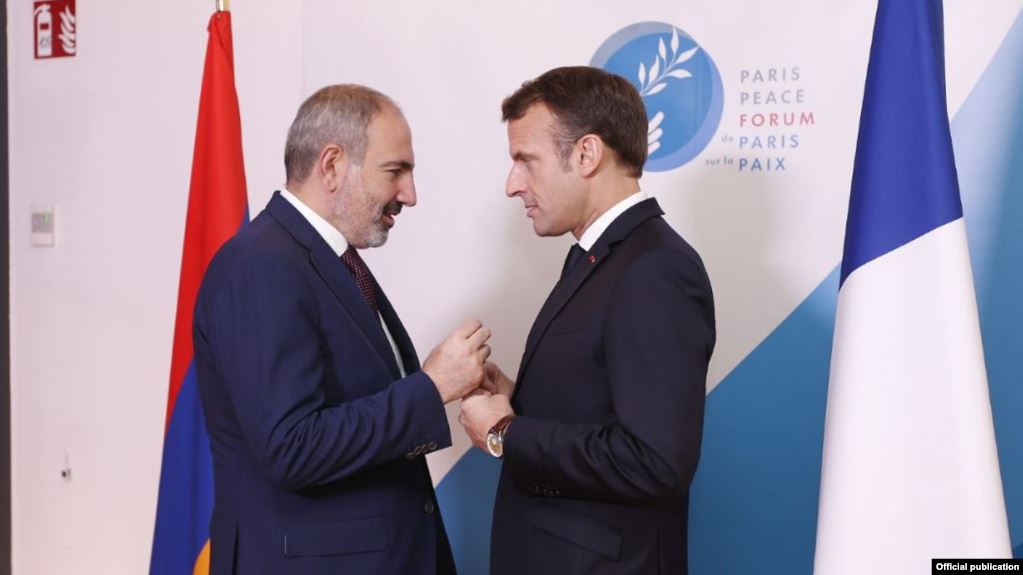 Rencontre entre Emmanuel Macron et Nikol Pachinian