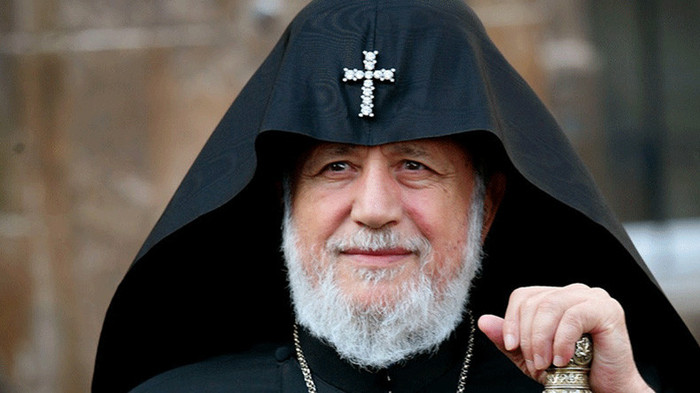 Message de remerciements du Catholicos Karékine II au président Assad