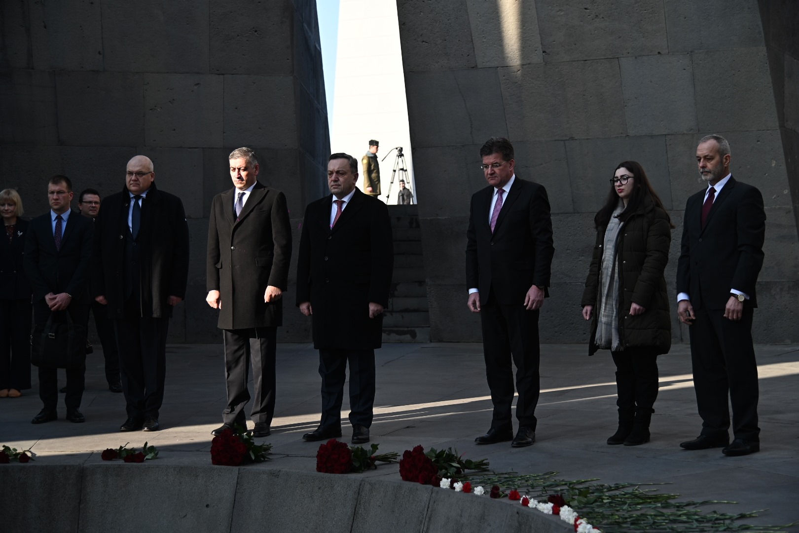 Miroslav Lajcak le ministère des Affaires étrangères de la Slovaquie s’est recueilli au mémorial du génocide des Arméniens à Erévan