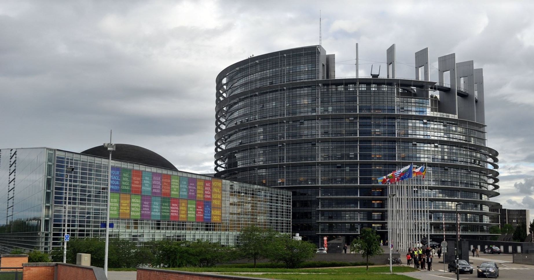 Rassemblement devant le parlement de Strasbourg