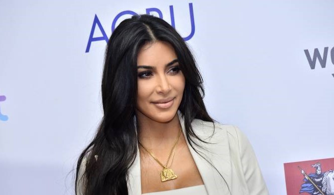 Kim Kardashian soutien une action en faveur des enfants déplacés de l’Artsakh