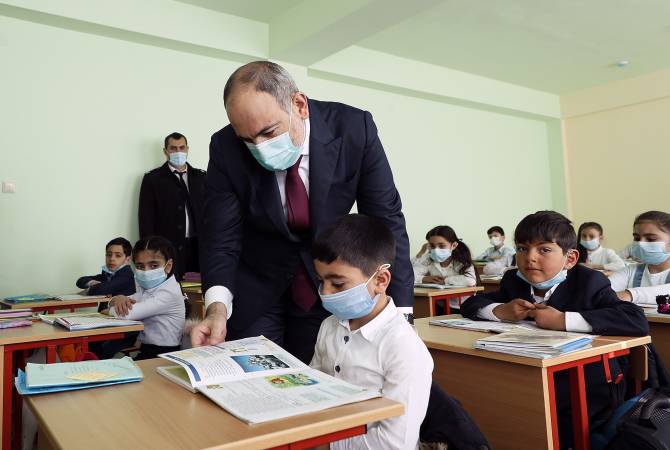 Nikol Pachinian a visité l’école numéro 2 de Gavar reconstruite et répondant aux normes antisismiques