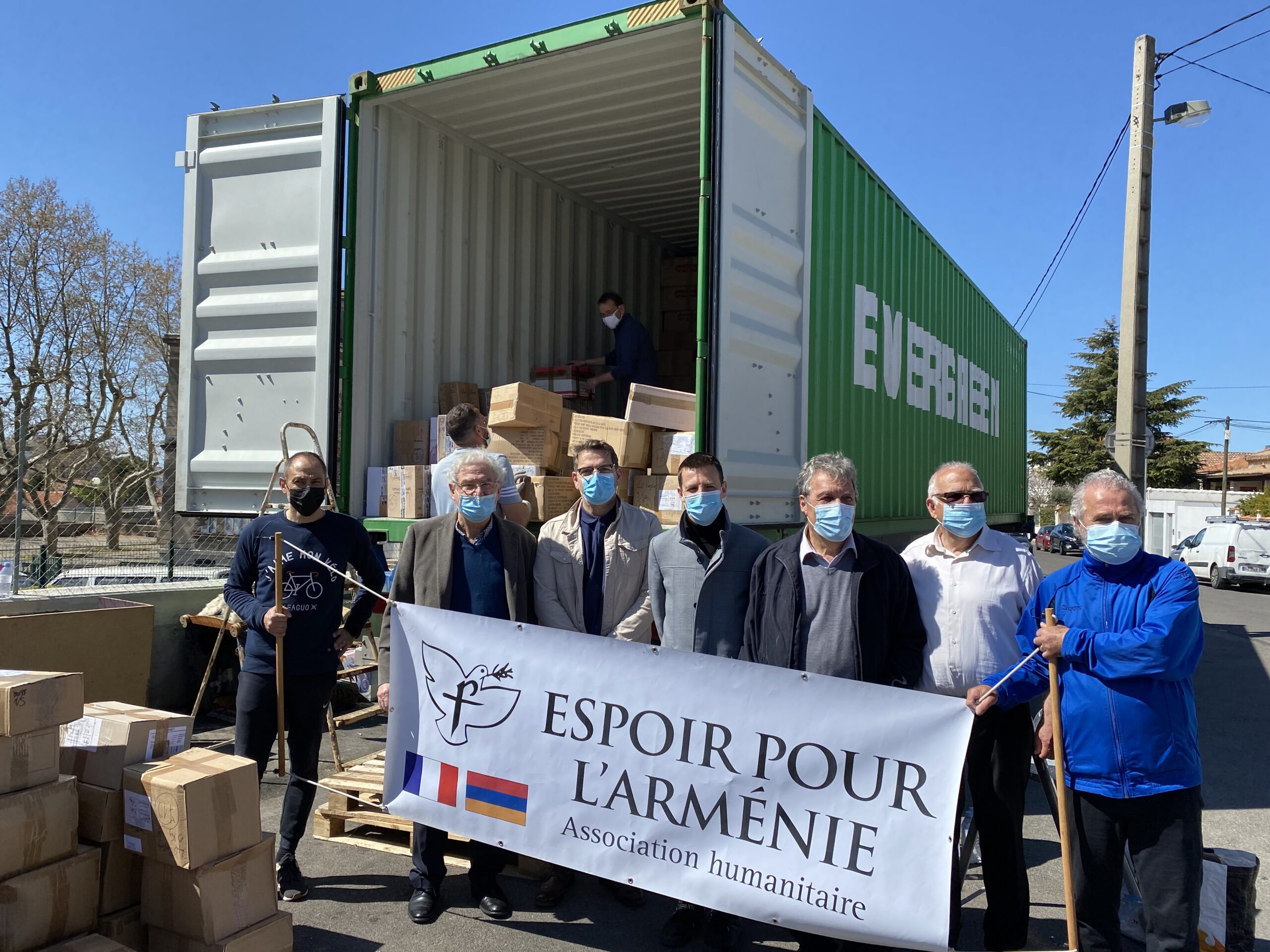 Envoi d’un container d’aide humanitaire