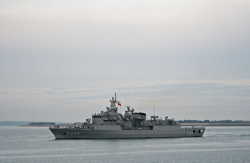 Un navire turc tire en direction de gardes-côtes chypriotes