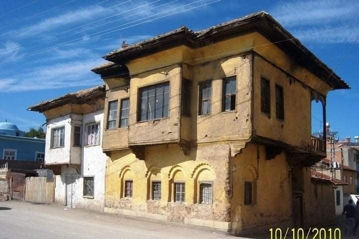 Destruction de la maison familiale de Khosrof Iliozer, l’une des dernières habitations historiques arméniennes de Malatia