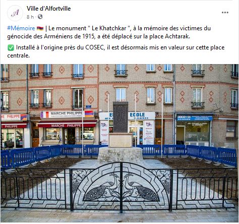 Le monument  » Le Khatchkar « , à la mémoire des victimes du génocide des Arméniens de 1915, a été déplacé sur la place Achtarak