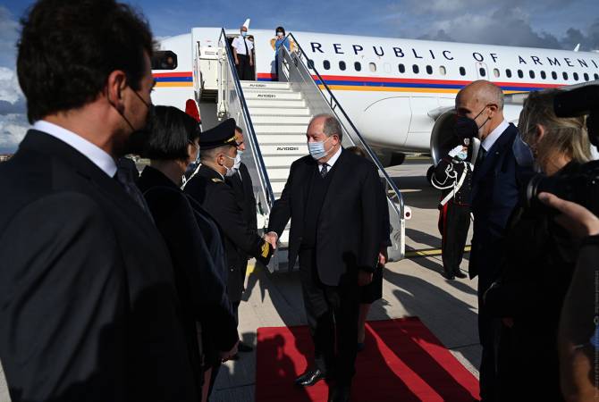 La délégation emmenée par le président arménien Armen Sarkissian est arrivée à Rome