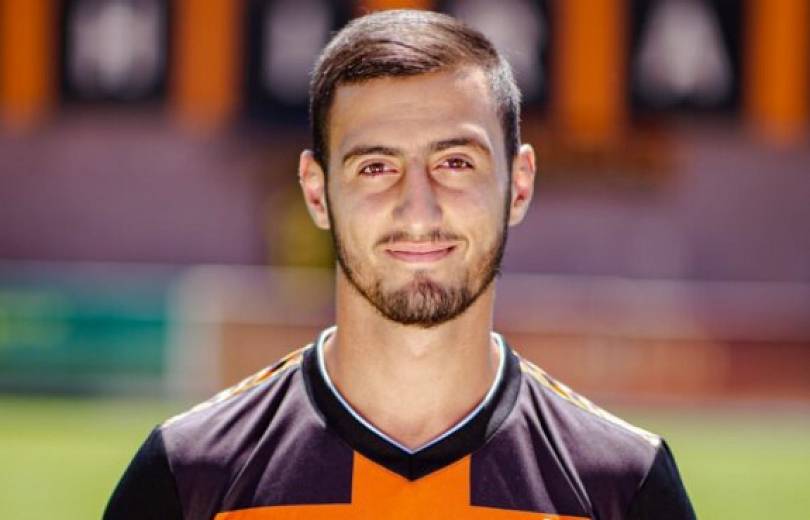 Le footballeur de Chirak Gumri, Lernik Ghazaryan (21 ans) qui avait participé à la guerre de 44 jours en Artsakh est mort, des suites d’un accident de la route