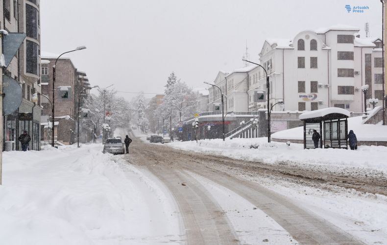 Le maire de Stepanakert a convoqué une consultation de travail suite à l’abondante chute de neige et les problèmes causés