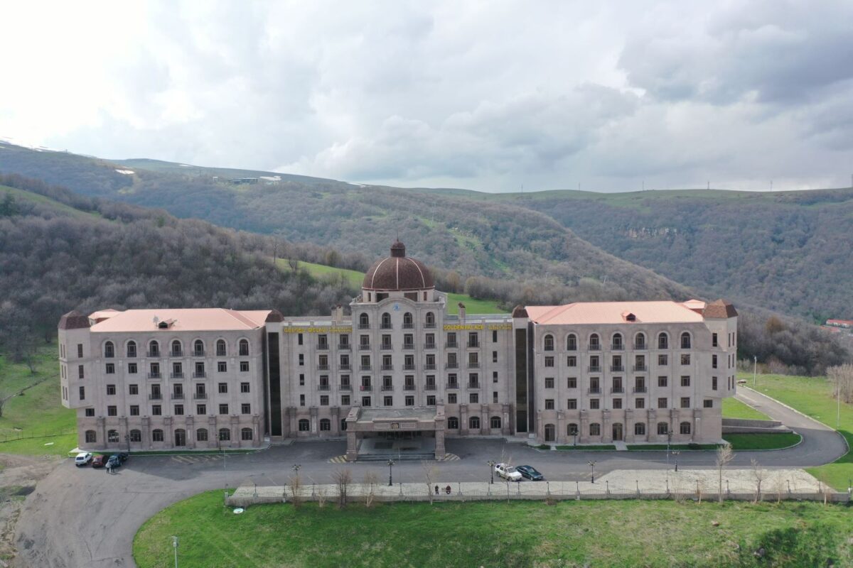 Le premier hôtel Mercure ouvrira en Arménie à la place du Golden Palace Hotel Resort and Spa à Tsakhkadzor