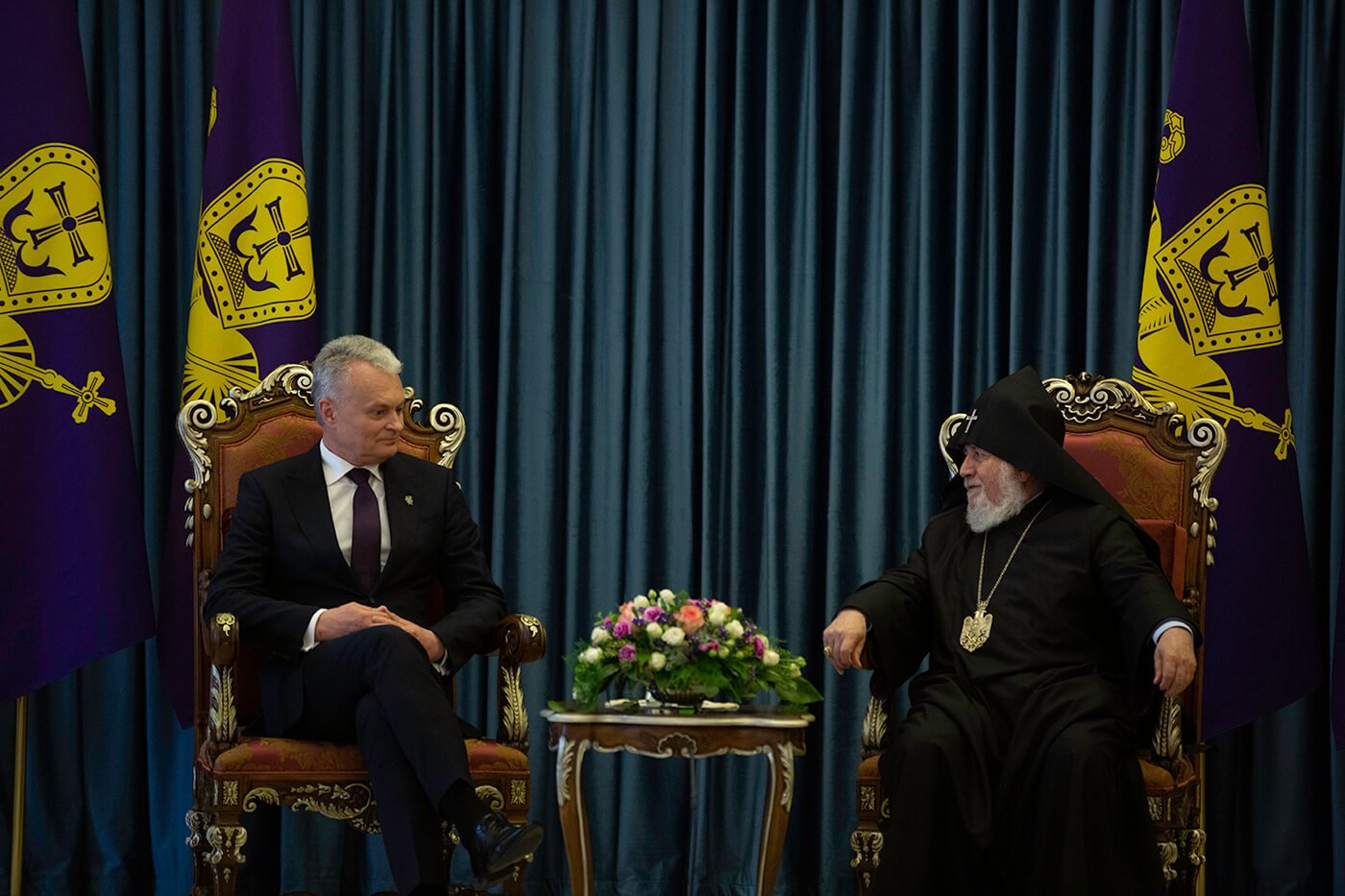 Le Catholicos Karékine II a reçu à Sainte-Etchmiadzine le président de la Lituanie Gitanas Nauseda