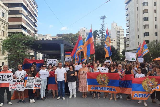 La communauté arménienne de la ville d’Alicante au sud de l’Espagne a organisé une manifestation condamnant l’agression de l’Azerbaïdjan