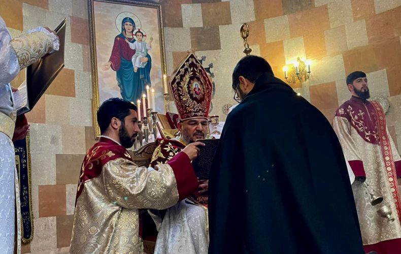 L’ordination sacerdotale a été célébrée pour la première fois dans la cathédrale mère de Stepanakert capitale de l’Artsakh