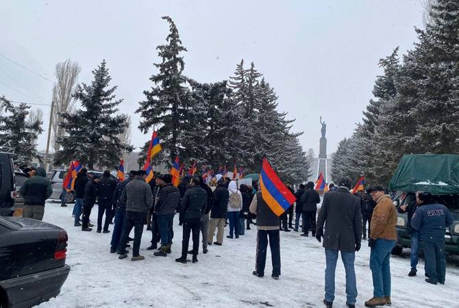 Nouvelle manifestation du parti « Pôle National-Démocratique » près du mémorial « Mère Arménie » à Gumri (Arménie)