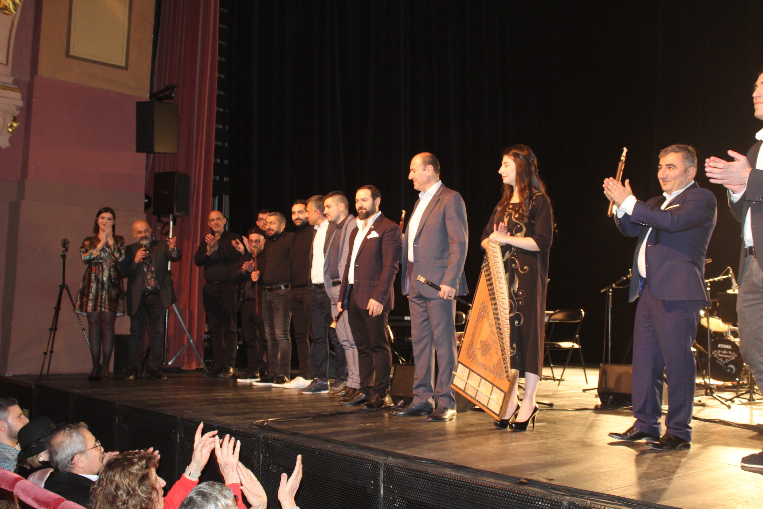 La 5e édition du Festival international du duduk au Théâtre de la ville à Valence (Drôme): intense émotion par le souffle d’Arménie !