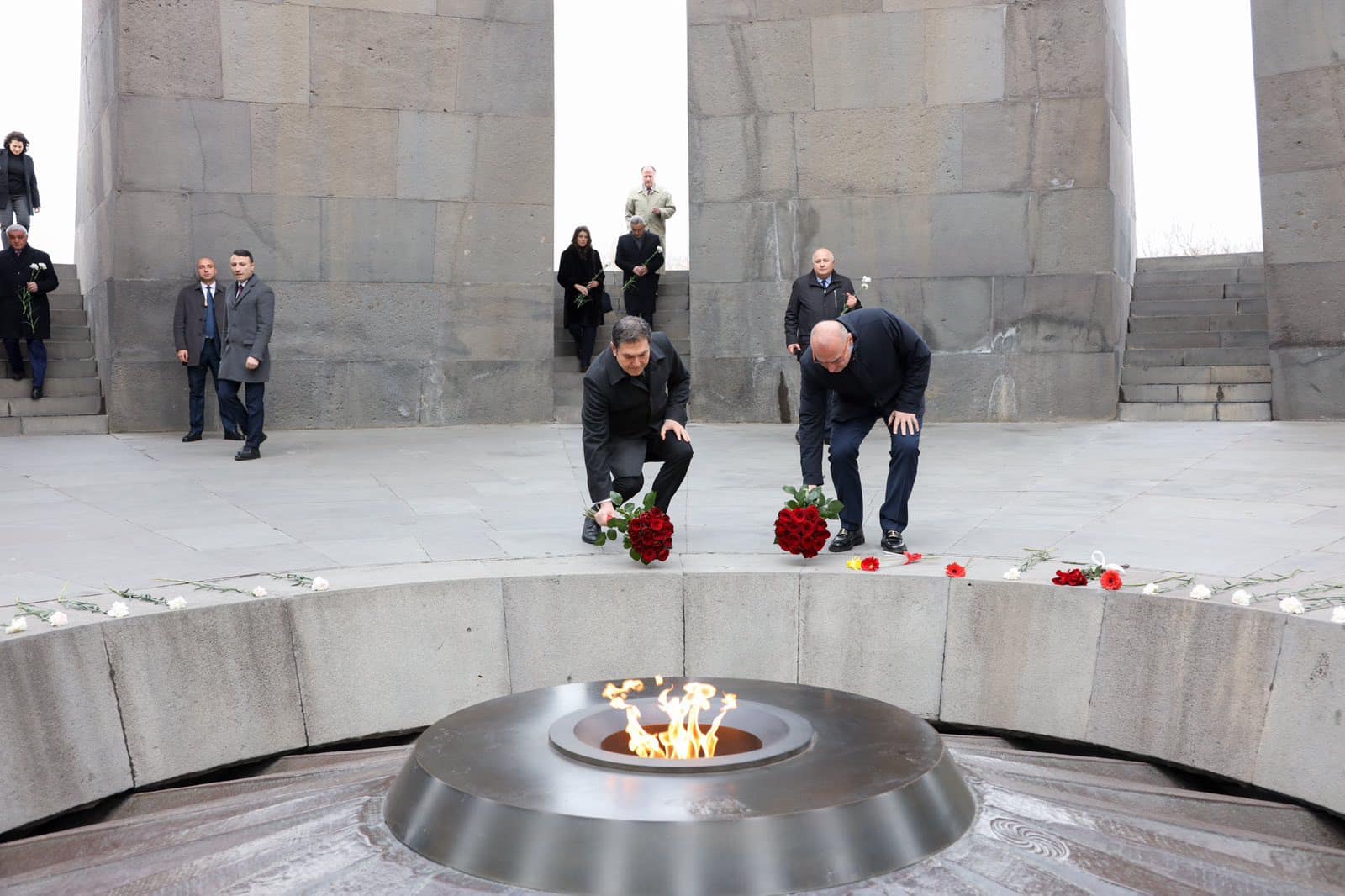 Le ministre des Affaires étrangères de la Croatie a rendu hommage à la mémoire des victimes du génocide arménien à Tsitsernakaberd (Erévan)