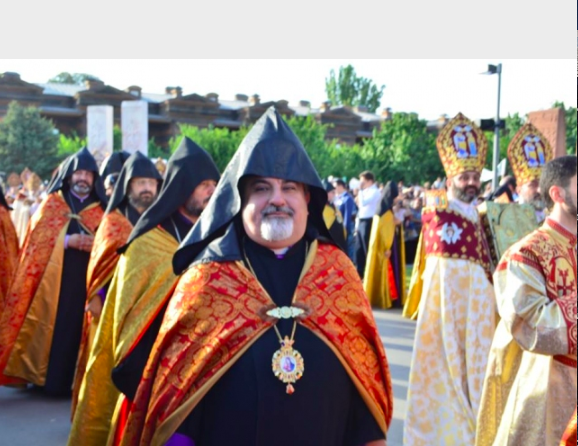 L’ancien archevêque du diocèse en France de l’Eglise arménienne, Mgr Vahan Hovhanessian nommé à Jérusalem