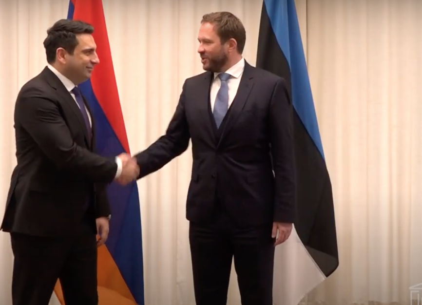 Alen Simonyan reçu par le Premier ministre estonien Kaya Kalas