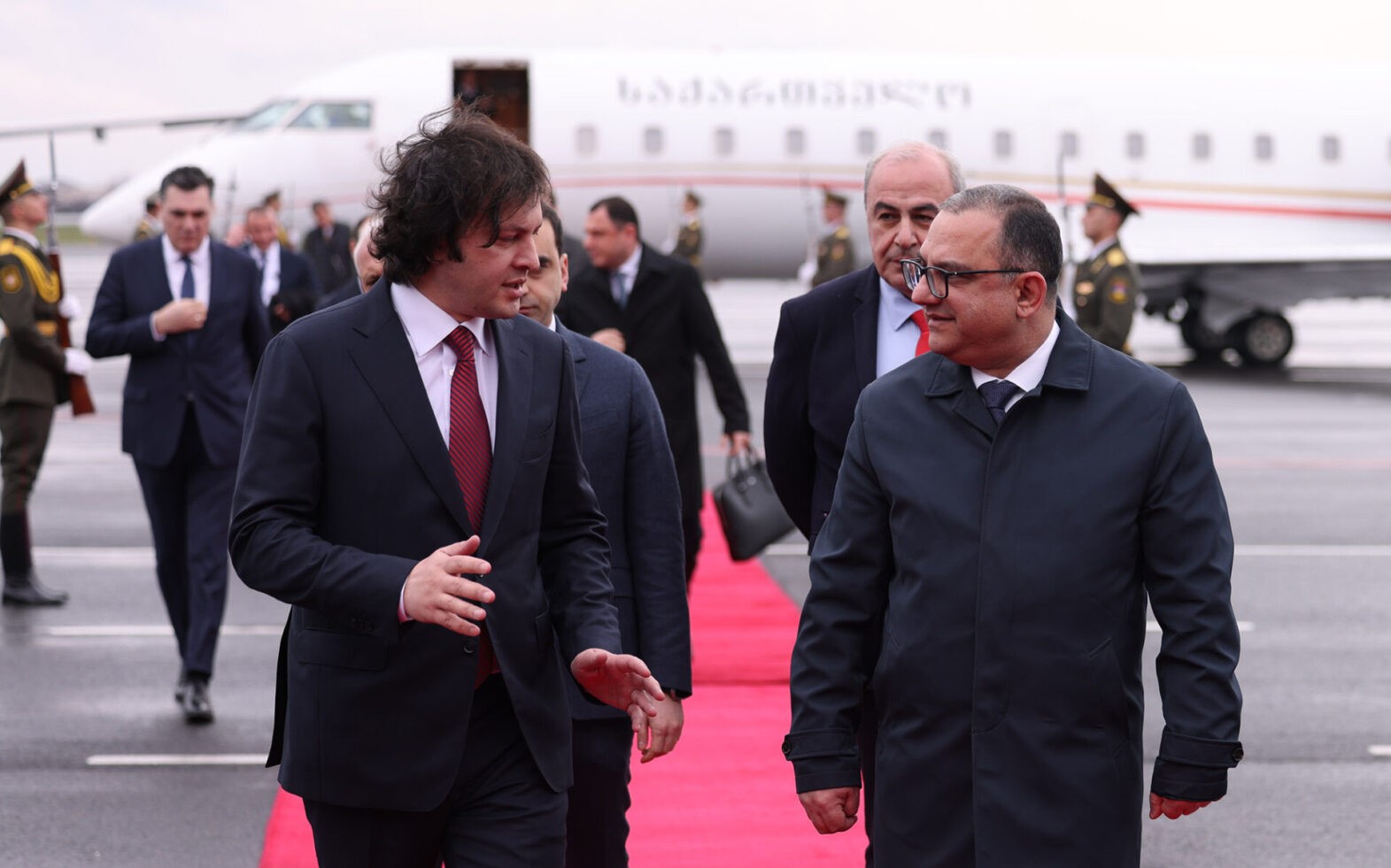 Le Premier ministre géorgien Irakli Kobakhidze est arrivé en Arménie pour une visite officielle