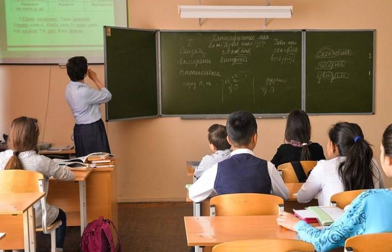 Environ 17 000 enfants déplacés de force du Haut-Karabagh sont scolarisés dans les écoles d’Arménie