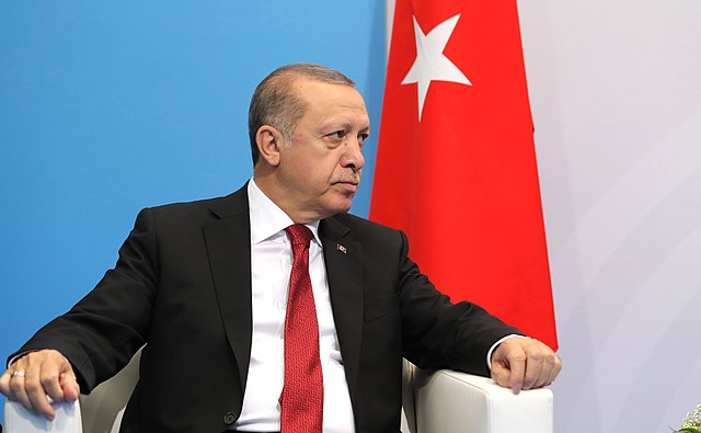 Erdogan concède une victoire historique de l’opposition aux municipales