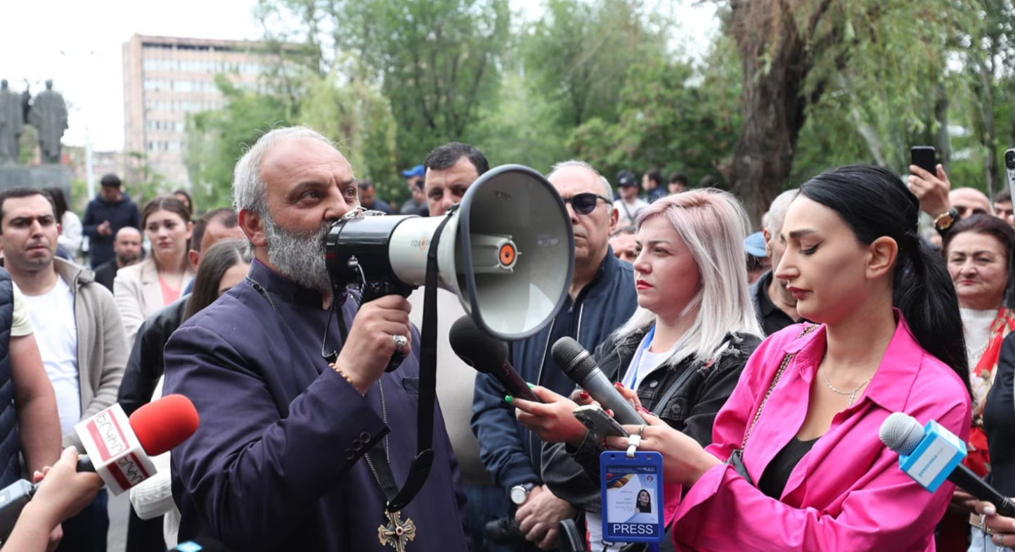 Le leader de la contestation reste silencieux sur le candidat qui remplacerait Pachinian