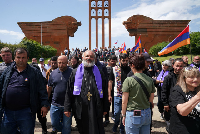 L’opposition à Sardarabad en images