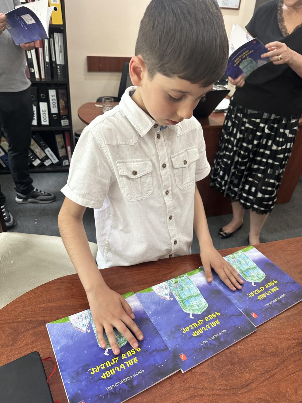 Un enfant Arménien de 7 ans a écrit un livre publié en Arménie