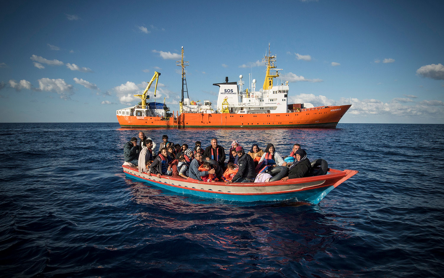 Un migrant tué après une collision avec un bateau des garde-côtes  grecs