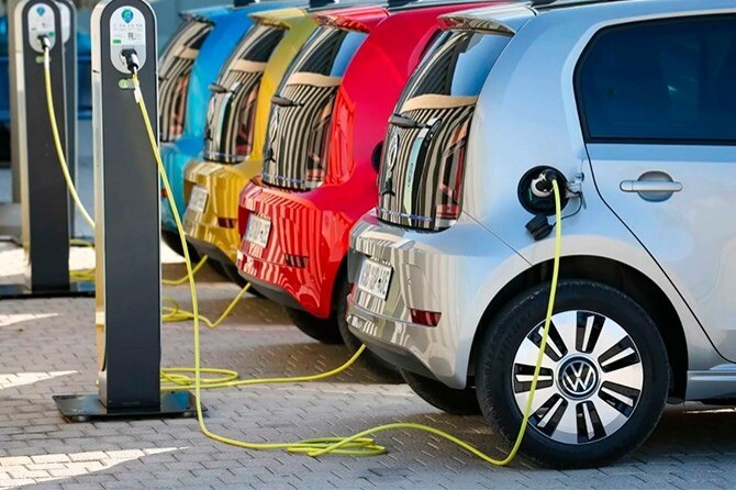 Au 1er septembre 2024, le solde des 7 400 voitures électriques non taxées pour l’année était de 1 339