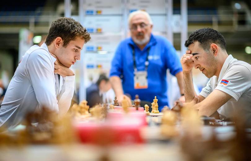 Les équipes féminine et masculine d’Arménie des échecs dont remporté la troisième victoire consécutive à la 45e Olympiade mondiale de échecs