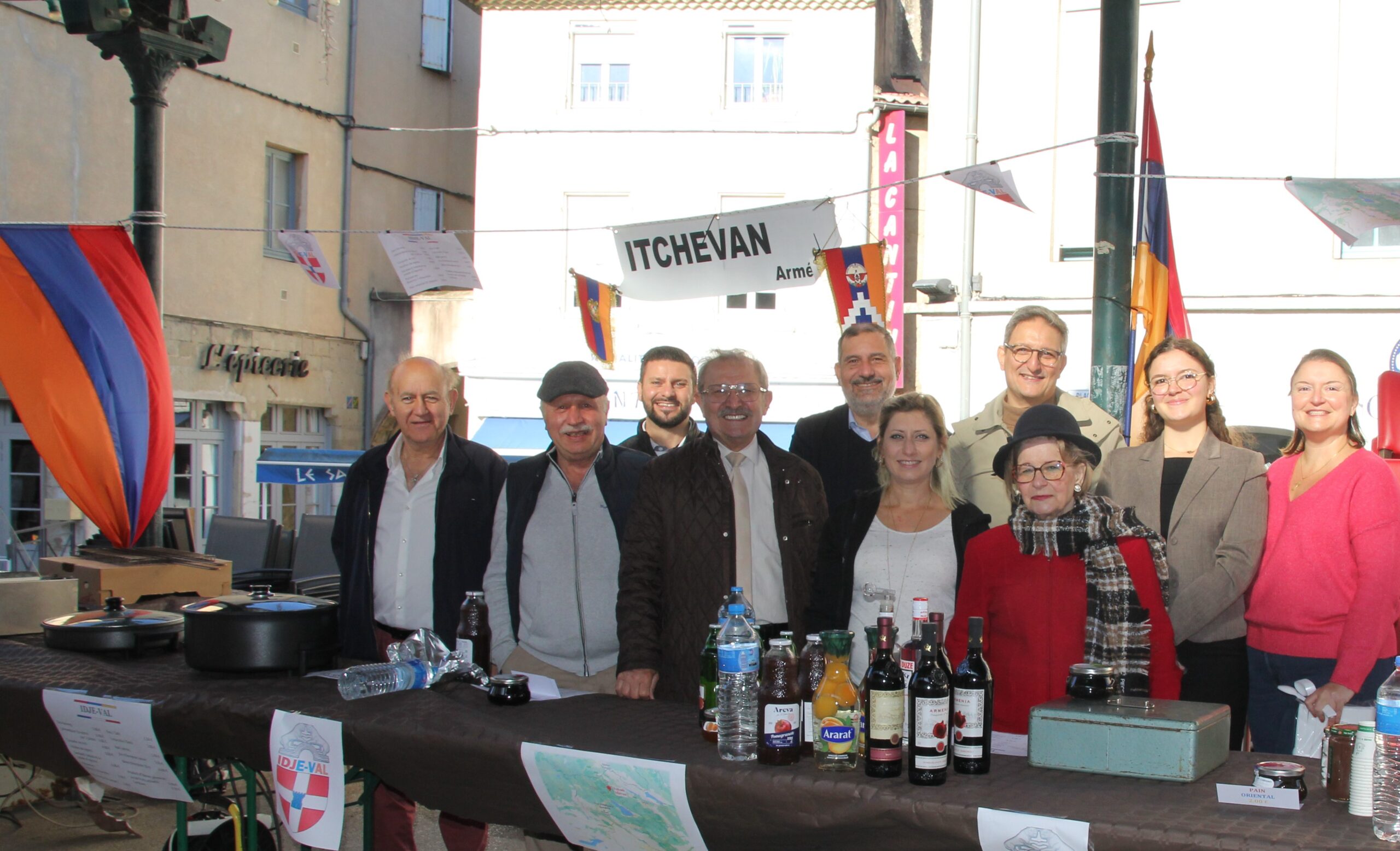 Idje-Val était présente au marché des villes jumelles à Valence