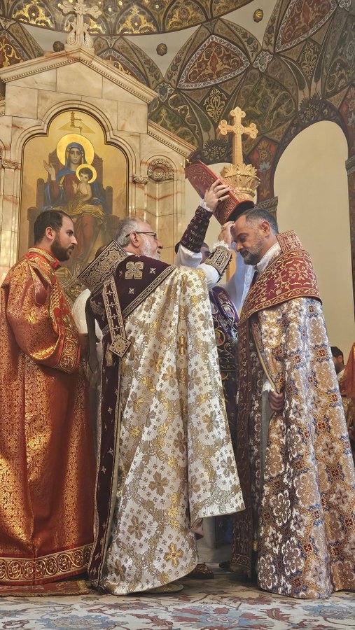 A l’ordination épiscopale de Mgr Krikor Khatchatryan