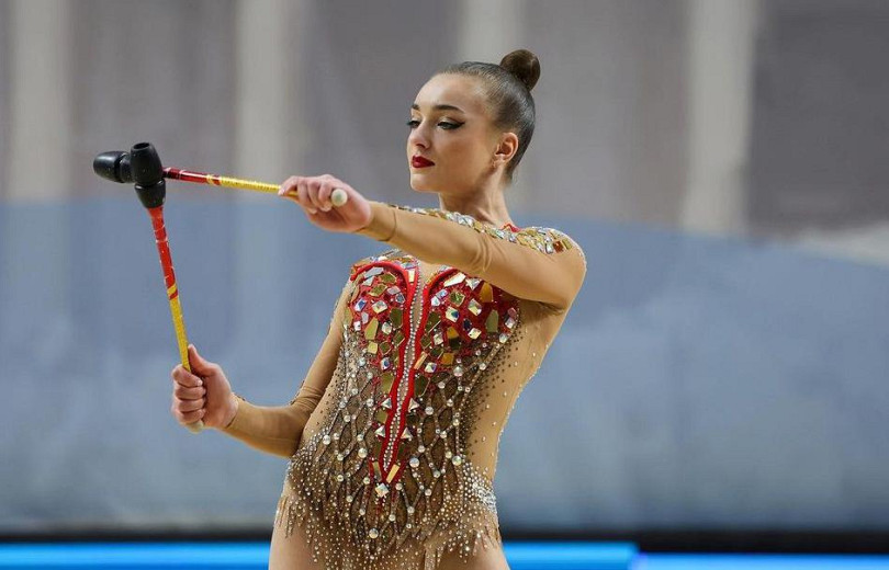 Alexandra Semenova, championne du monde russe de gymnaste rythmique 2014 a décidé de concourir sous le drapeau de l’Arménie