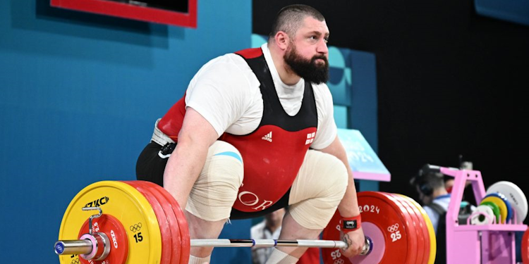 Le triple champion olympique des super-lourds, le géorgien Lasha Talakhadze va-t-il quitter les compétitions internationales ?