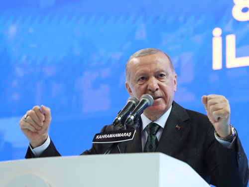 Erdogan espère « la fin de l’instabilité en cours depuis 13 ans »