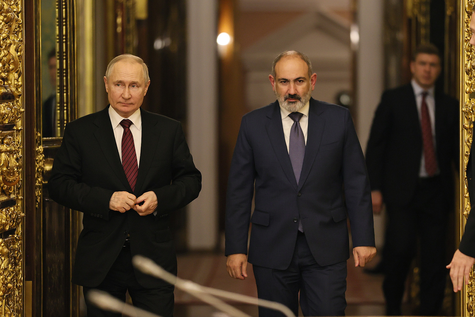 Appel de Nikol Pashinyan à Vladimir Poutine : une conversation sous tension diplomatique